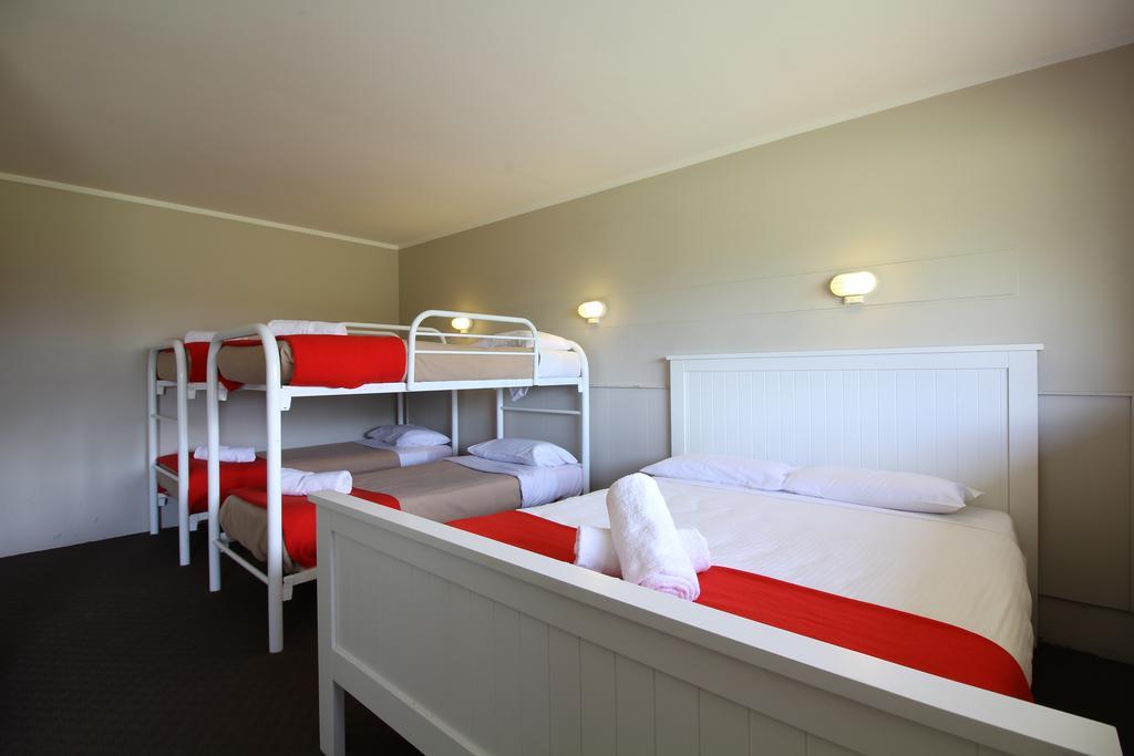 Snowy Mountains Resort And Function Centre Adaminaby Quarto foto