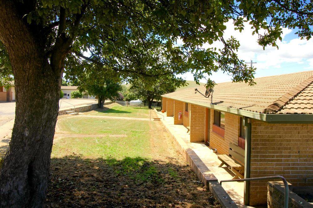 Snowy Mountains Resort And Function Centre Adaminaby Exterior foto