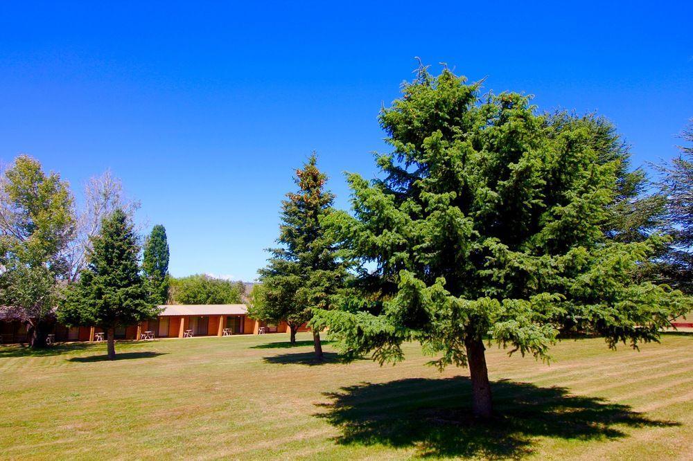 Snowy Mountains Resort And Function Centre Adaminaby Exterior foto